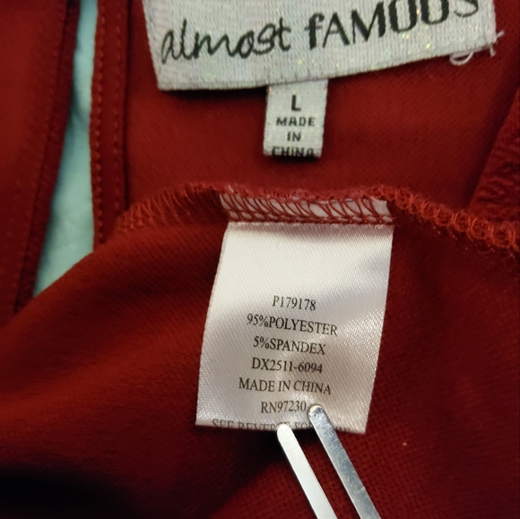 ALMOST FAMOUS STRETCH BURGUNDY SHEATH DRESS LONG BELL SLEEVE V NECKLINE SIZE L - Picture 7 of 9